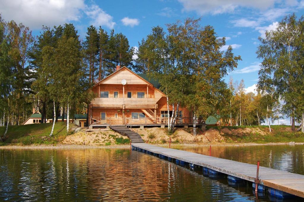 Holiday Complex Cirmas Ezerkrasts Ludza Exterior photo